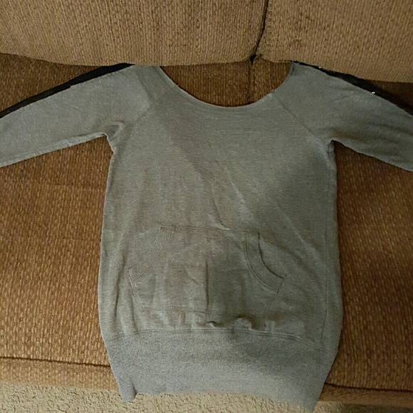 Bongo Tops - Bongo Medium Sequin Sweatshirt